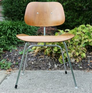 Vintage Herman Miller Eames Molded Plywood Dcm Chair