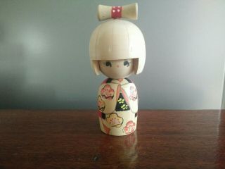 Vintage Wooden Asian Oriental Chinese Japanese Kokeshi Doll Girl 13cm