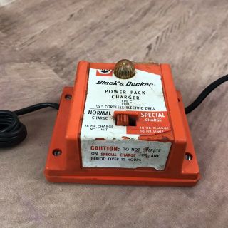Black & Decker Vintage Orange Battery Charger 7.  7 Volt For 1/4 " Cordless Drill