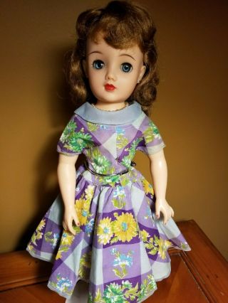 Vintage 1950s Ideal Revlon Doll 18 Vt Face In Floral Dress