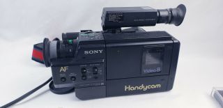 Vintage Sony CCD - V3 HandyCam Video 8 Camera Recorder 2