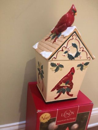 Lenox Winter Greeting Cookie Jar Birdhouse