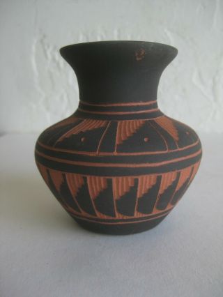 Vtg Pt King Navajo Native American Indian Pottery Engraved Vase Pot Signed