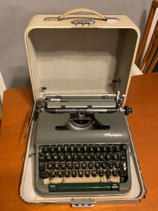 Vtg Olympia Sm - 4 Signature Typewriter Circa 1960 Cursive Typeface Green W/ Case