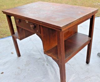 Vintage Early American Mission Arts And Crafts Oak Table