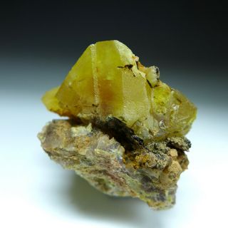 Large WULFENITE crystal - Okatumba,  Kaokoveld,  Namibia 4.  5cm 2