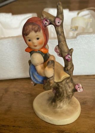 Goebel Hummel Figurines “apple Tree Girl” Tmk 3 (1960 - 1972)