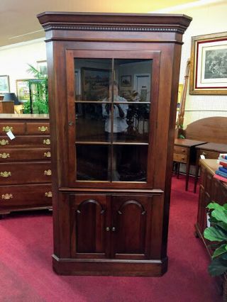 Pennsylvania House Cherry Corner Cabinet - Corner Cupboard - Delivery Available 3