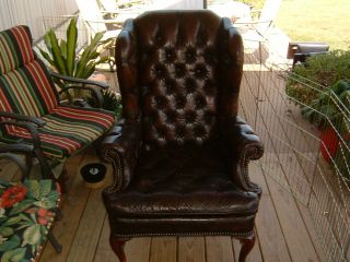Stunning Henredon Deep Brown Leather Wing Back Chair