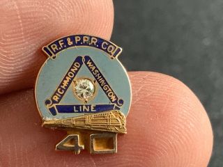 R.  F & P.  P.  Railway 10k Gold Diamond 40 Years Richmond Wash.  Line Service Pin.
