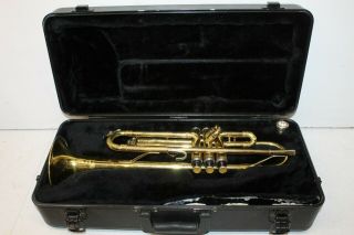 Vintage King 600 USA Brass Trumpet & 7C Mouthpiece with Hard Case 2