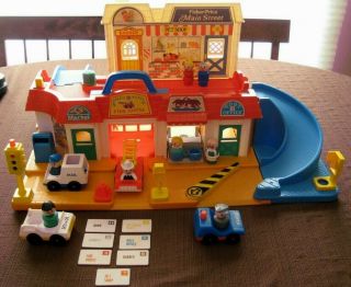 Vintage Fisher Price Little People 2500 Main Street With Mail 1986 Vg