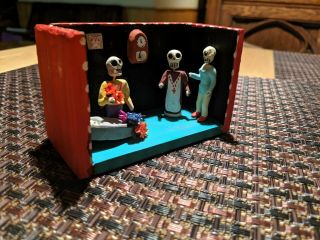Mexican Day of the Dead Shadow Box Diorama Mexico Family Funeral in Home 3