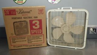 Vintage Lakewood 20 " Box Floor Window Fan 3 Speed Model P - 223 W/ Box