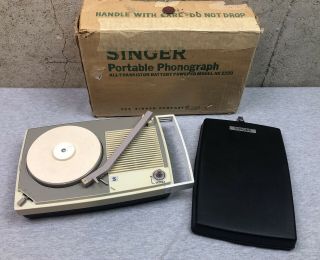 Vintage Singer Portable Phonograph Battery Powered He2200 Black W/ Box Japan