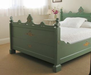 Antique Green/hand Painted Flowers Victoiran Bed Frames