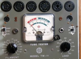 Vintage Superior TW - 11 Tube Tester w/ Case,  Paper & Instructions 3