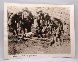 Ww1 U.  S.  Official Press Photograph Boureuilles France 1918 Injured Soldier