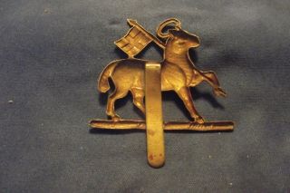 Post WW I British Cap Badge To The Queens Royal Regiment Of Foot 2