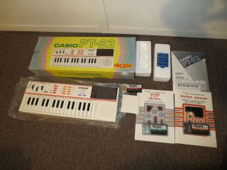 Vintage Casio Pt - 82 Keyboard W/ Rom Packs Complete Boxed Synthesizer
