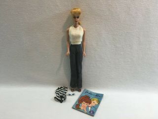 Vintage No.  5 Or 6 Ponytail Barbie With 6 Booklet And 5 Swim Suit (aa402)