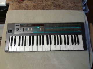 Vintage Korg Poly 800 Polyphonic Analog Synthesizer