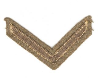 Wwi Wound Or Overseas Service - 1 Chevrons (6 Months) Gold Lace On Wool,  2 3/4 "