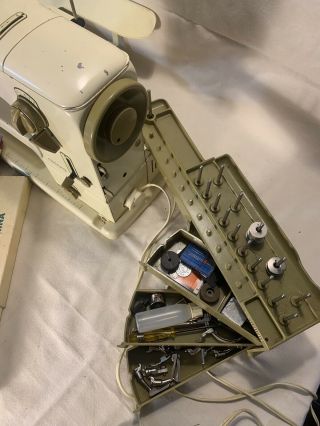 Bernina Record 730 Sewing Machine Vintage 3