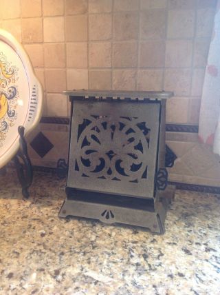 Antique Edison Electric Appliance Co.  Inc.  Toaster