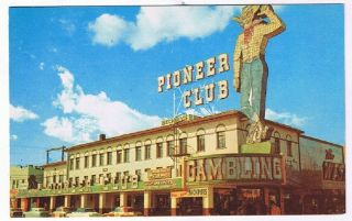 Pioneer Club Vegas Vic Sign Daylight View Post Card Early 1950s Las Vegas P10560