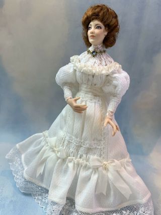 VINTAGE Miniature Dollhouse UK Artisan Sculpted Victorian Lady Stunning Face 2