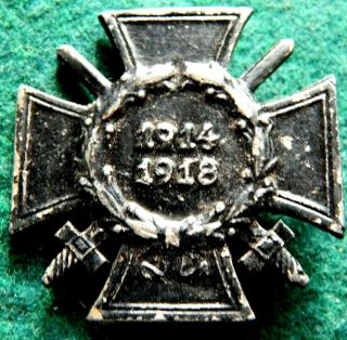 World War 1 German Combatant Iron Cross Medal Pinback Black Lacquered No Loop 1