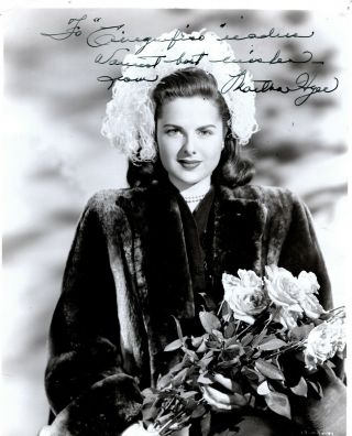 Fine Actress Martha Hyer,  Signed Vintage Studio Photo.