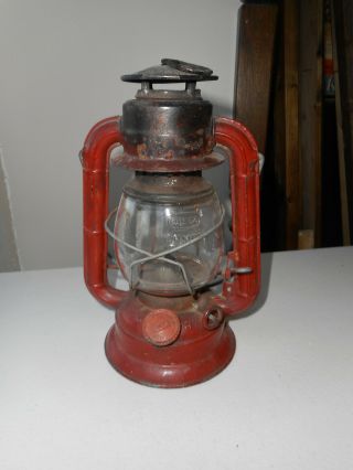 Vintage Dietz Comet Lantern Red Kerosene 8.  5 " Tall - Small