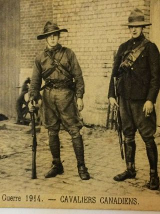 Picture of Canadian Cavalrymen (NWMP ?) in France during WW1 postcard 2