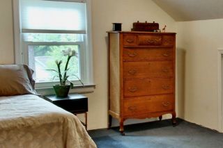 Youngsville Solid Oak Chest Of Drawers/dresser