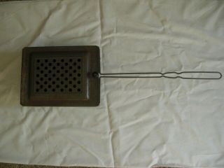 Vintage Fireplace/campfire Popcorn Popper With Wire Handle