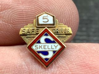 Skelly Petroleum 10k Gold Stunning Rare 5 Years Safe Driver Service Award Pin.