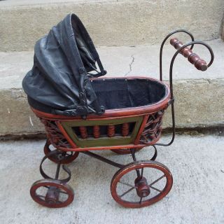 Vintage Wicker Baby Doll Carriage Buggy Stroller Folding Sunshade Home Décor