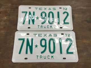 Vintage 1972 Texas Tx.  Truck License Plate Set Very Nicely Restored