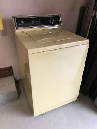 Vintage Matching Maytag Washing Machine And Dryer From 70’s Shape