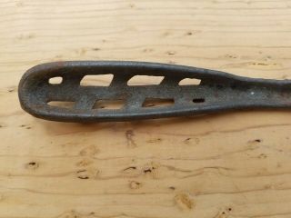 Antique WH PEARCE & CO PHILA Cast Iron Handle Plate Lid Lifter Wood Stove 3