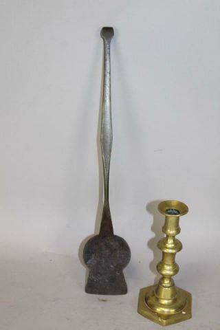 A Great Early 18th C England Wrought Iron Spatula In Old Surface
