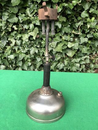 Vintage Coleman Quick Lite Pressure Table Oil Lamp