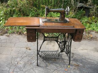 Vintage Red Eye Singer Treadle Sewing Machine Antique Complete Pick Up Ri