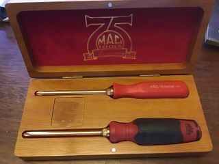 Mac Tools Limited Edition 24k Gold Plated Two Screw Drivers In Case
