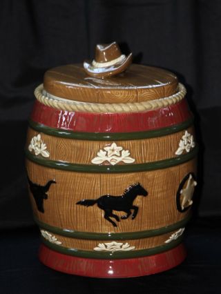Sonoma Life,  Style " Happy Trails " Ceramic Cookie Jar / Canister Western Motif.