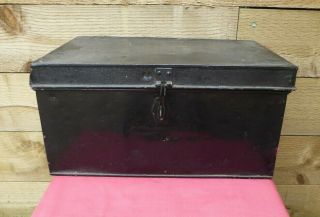 Vintage Large Industrial Metal Chest Trunk Storage Box Coffee Table Toy Box