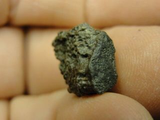 Nwa 7178 Official Meteorite H5 Chondrite - G098 - 0010 - 3.  26g - Rare Complete
