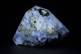 Jh18100 Scheelite Crystal,  Molybdenite Inclusions,  Huanggangliang,  China